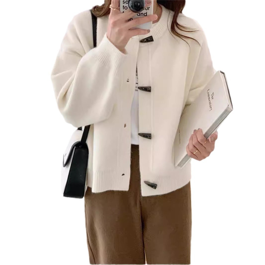 Kvinnelig cardigan med elegante knappedetaljer Skjora
