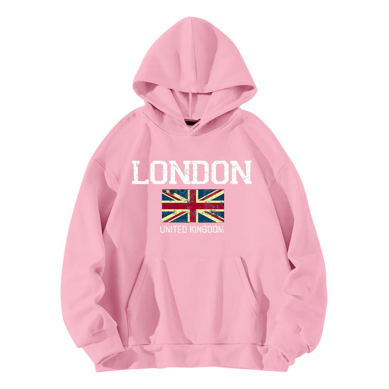Damehoodie for kvinner i urban London stil med kengurulomme og komfortabel passform Skjora