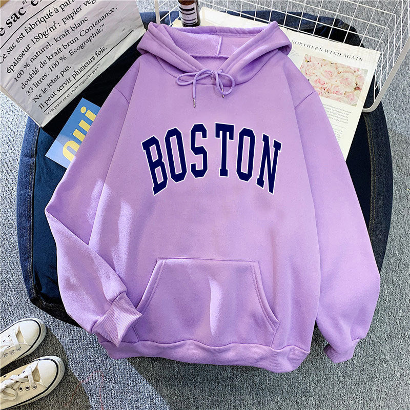 Dame hettegenser med klassisk Boston-print Skjora