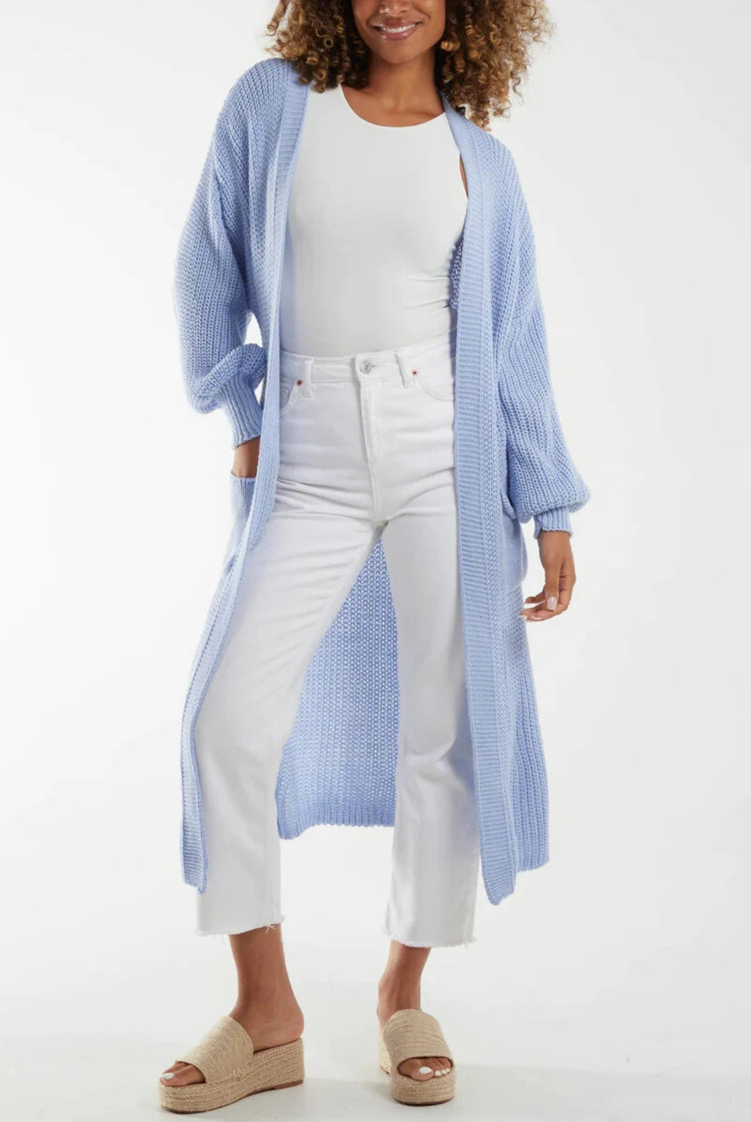 Kvinne strikket kåpe i uformell oversized design Skjora