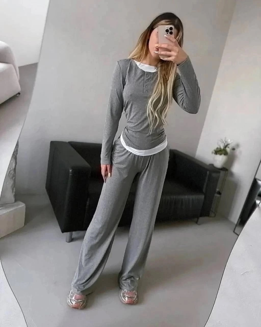 Dames loungewear sett med langermet skjorte og vide bukser