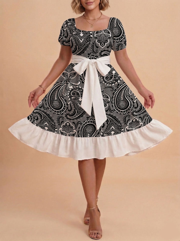 Damen Verspieltes Maxikleid mit Bärenmuster und taillierbarem Band Skjora