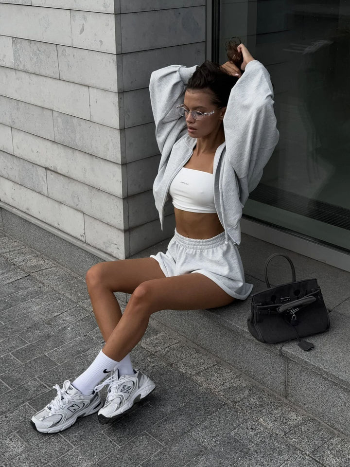 Dame casual sett med cropped topp og shorts Skjora