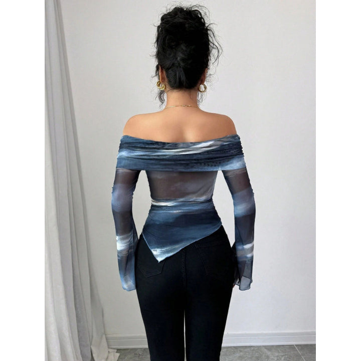 Dame Elegant Off-Shoulder Topp med flytende stoff og raffinerte draperinger Skjora