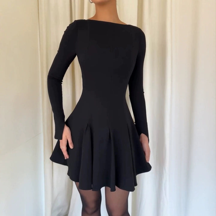 Damer Elegant Mini Kjole med Uten Ermer Design og Svingende Kant