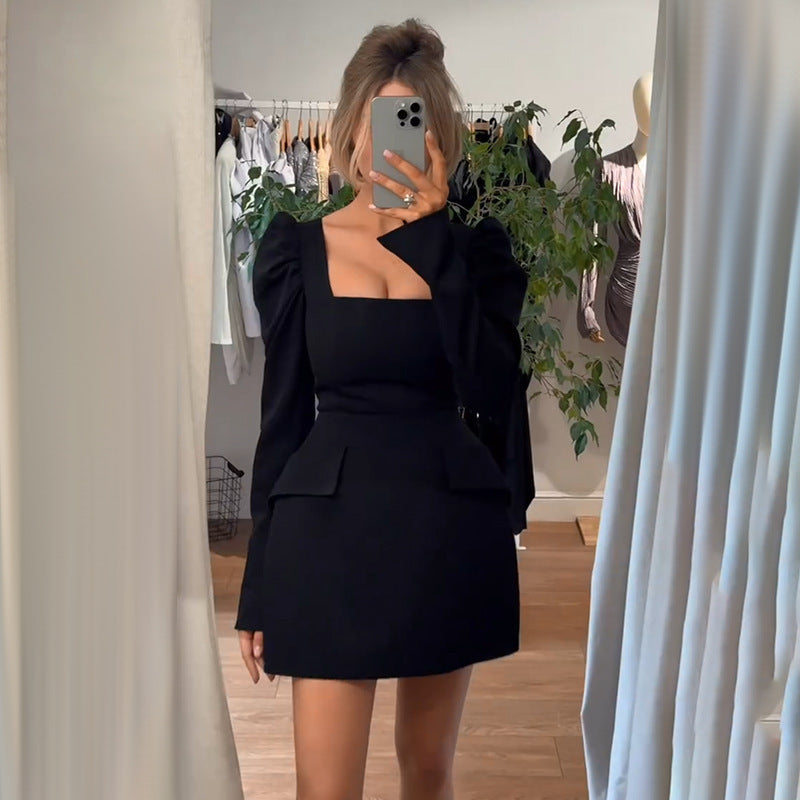Damer elegant minikjole med pufferm og figurformet snitt Skjora