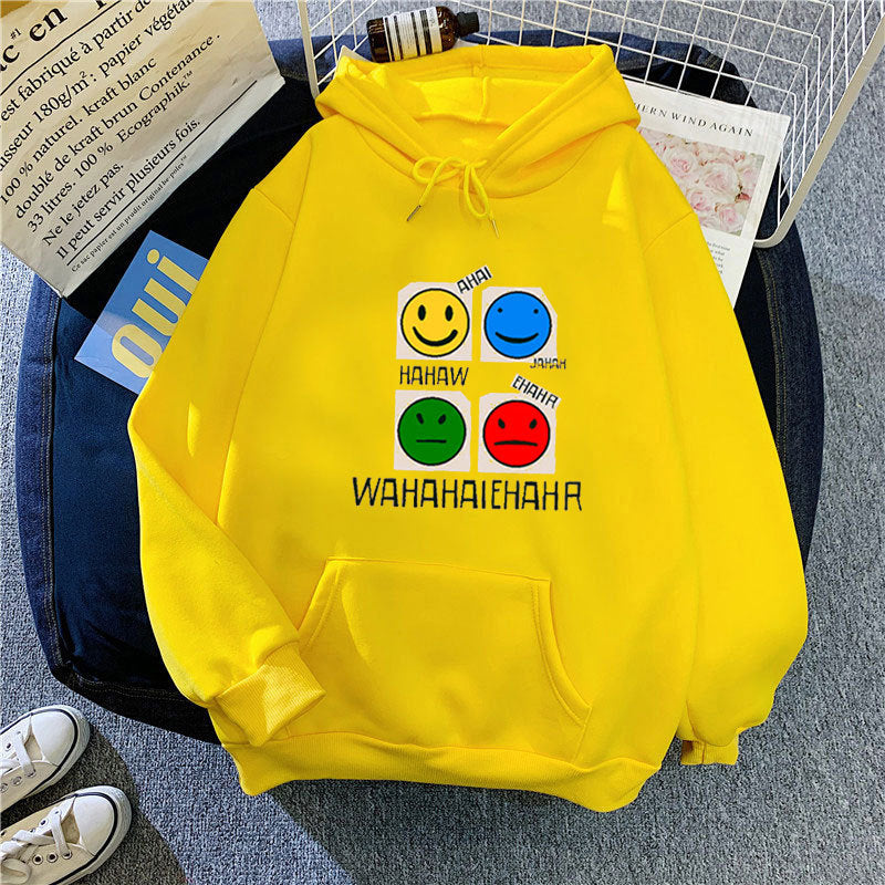 Kvinnehettegenser med livlig emoji-design Skjora