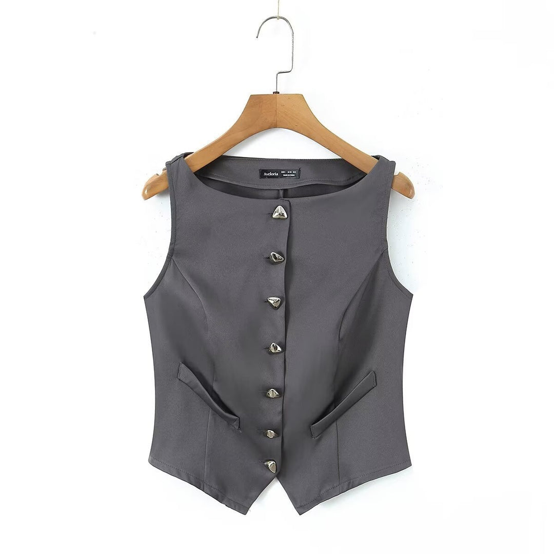 Dame-set med figursydd vest og kort skjørt med elegante knappdetaljer Skjora