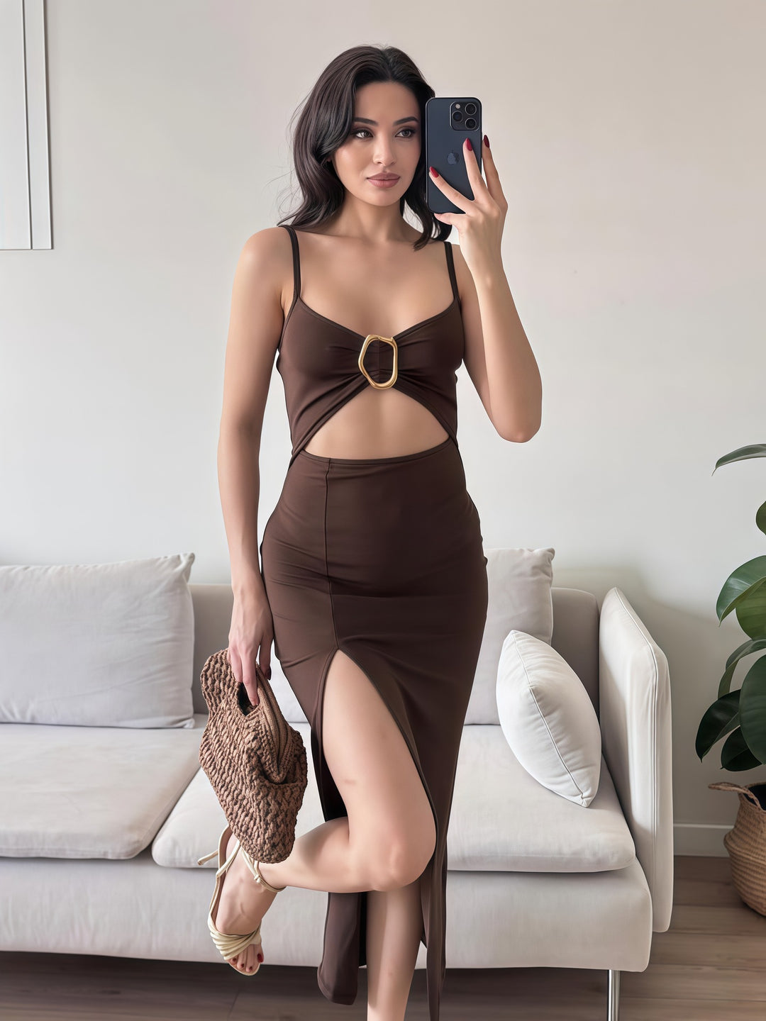 Dame Figurtilpasset Maxikjole med Cut-Outs og elegant belte Skjora