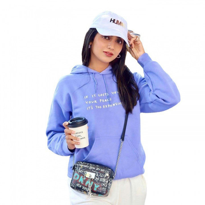Dame hoodie med inspirerende sitat og komfortabel passform Skjora