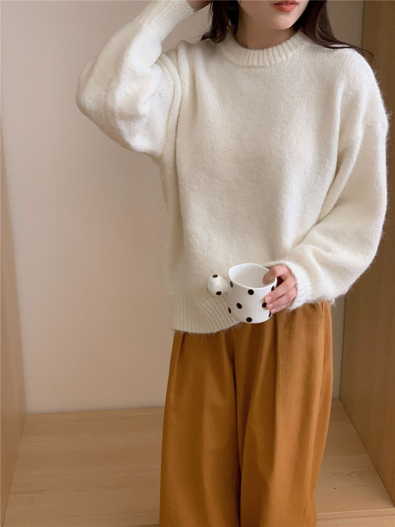 Kvinnes Fluffy Oversized Genser laget av myk strikk Skjora