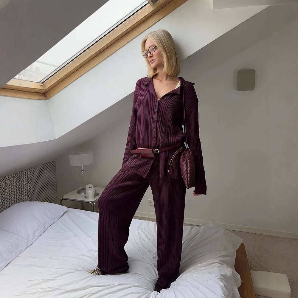 Kvinners komfortable strikkedress-sett med elegante ribbestruktur Skjora
