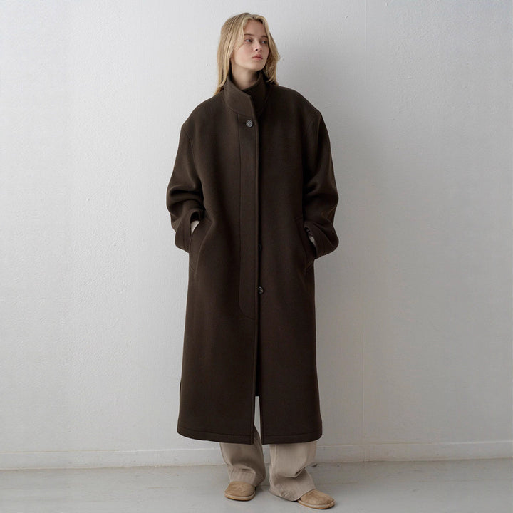 Women's elegant and oversized wool coat Skjora