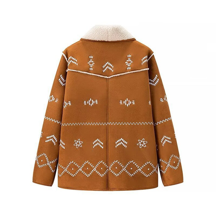 Kvinnes avslappet og varm teddyjakke med broderi Skjora
