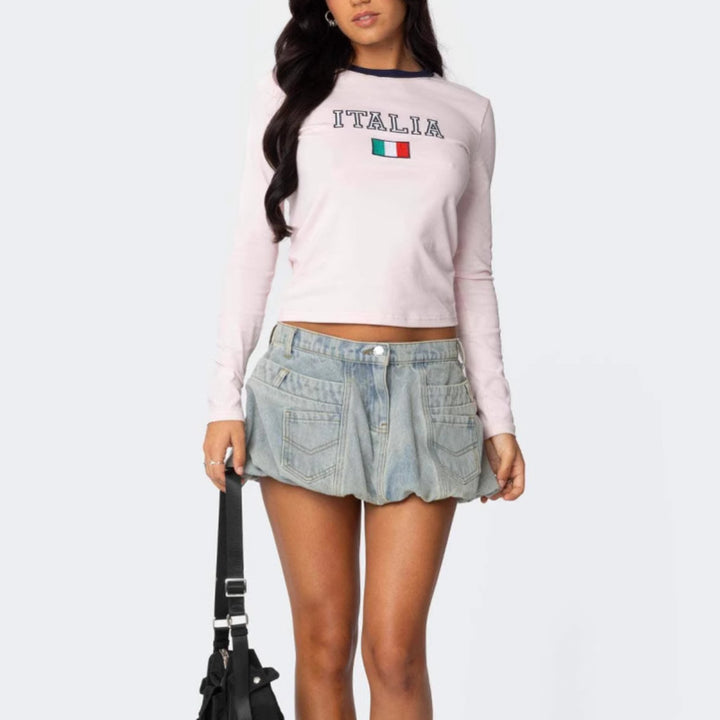 Kvinnes langermet skjorte med grafisk trykk og slim fit