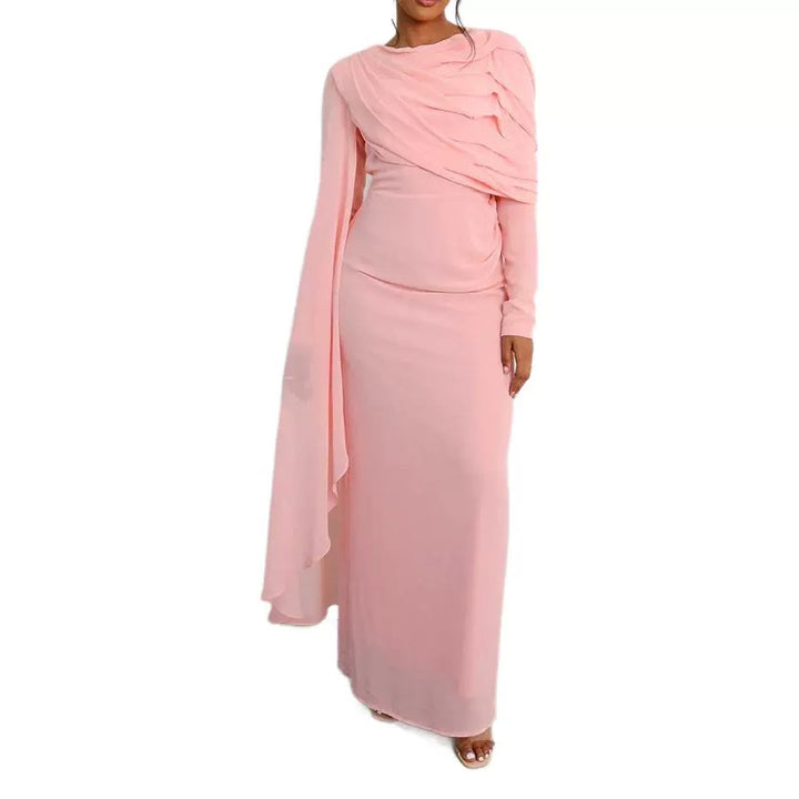 Kvinnes Elegant Maxi Kjole med Drapert Skulderdesign og Lang Erme