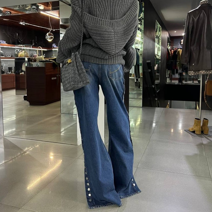 Damebredjeans med knappedekorerte splitt Skjora