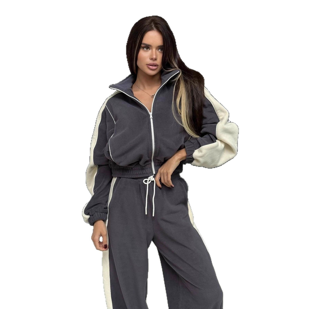 Kvinne Oversized Treningsdrakt med Grafisk Trykk og Bred Bukse Skjora