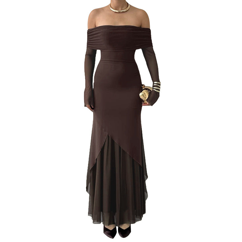 Dame elegant off-the-shoulder maxikjole med raffinert rynkede overdel og asymmetrisk kant Skjora