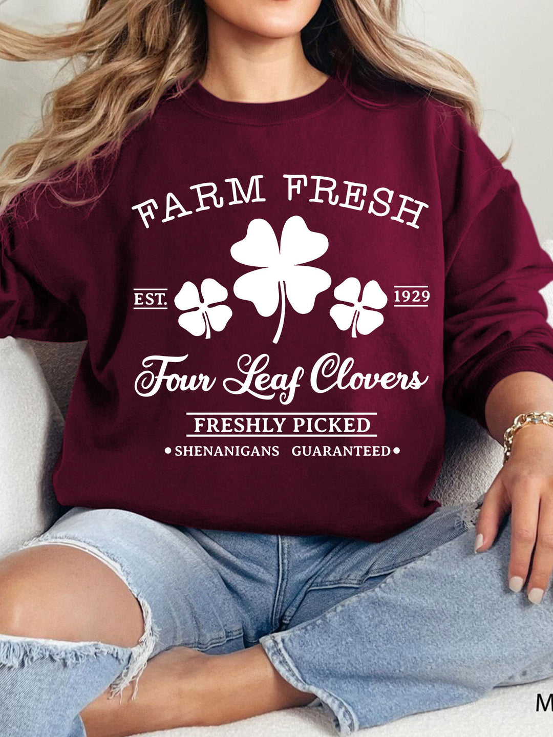 Dames fritidssweatshirt med vintage-inspirert kløvermotiv og komfortabel passform Skjora
