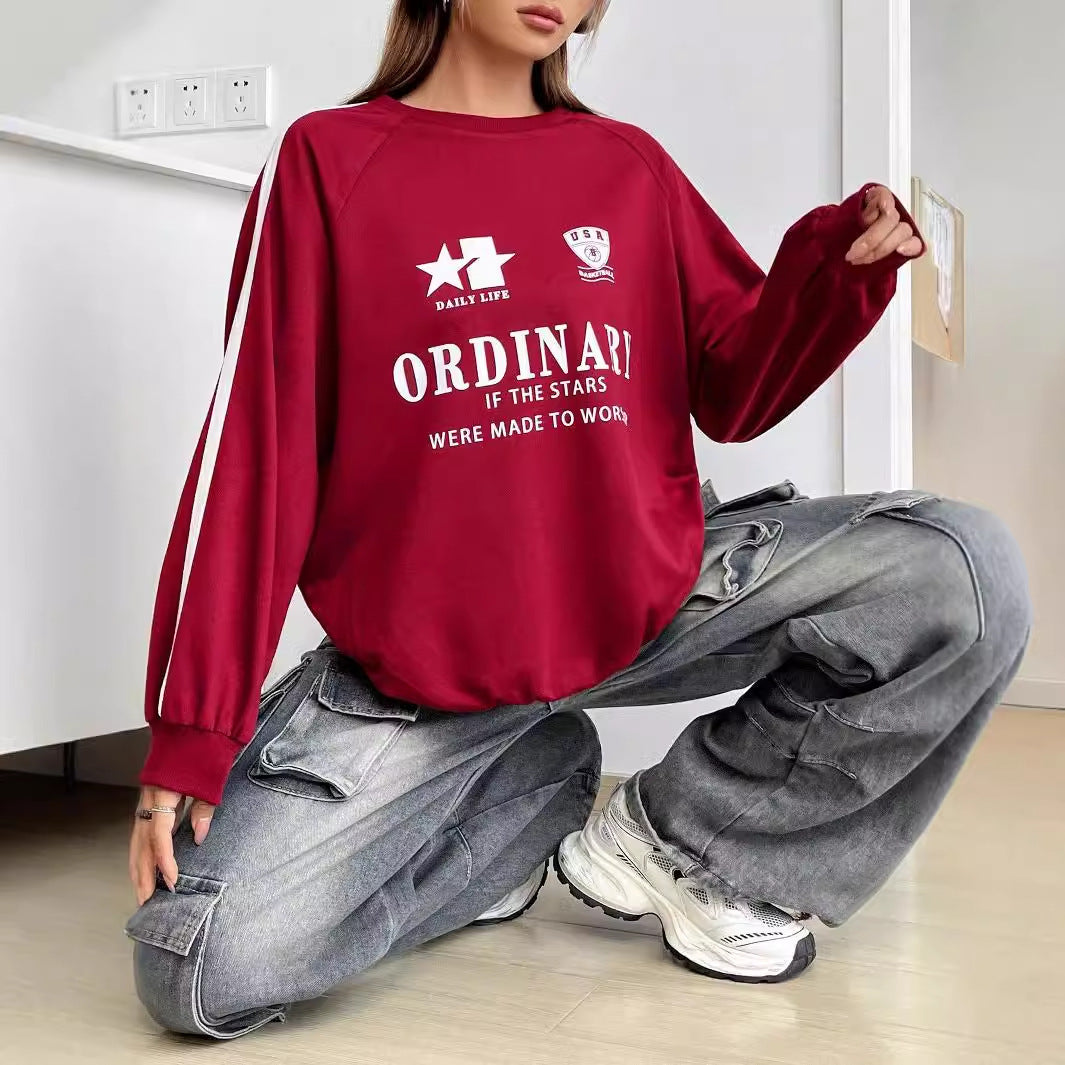 Kvinnens uformelle sweatshirt med kreative grafikker og voluminøse ermer Skjora