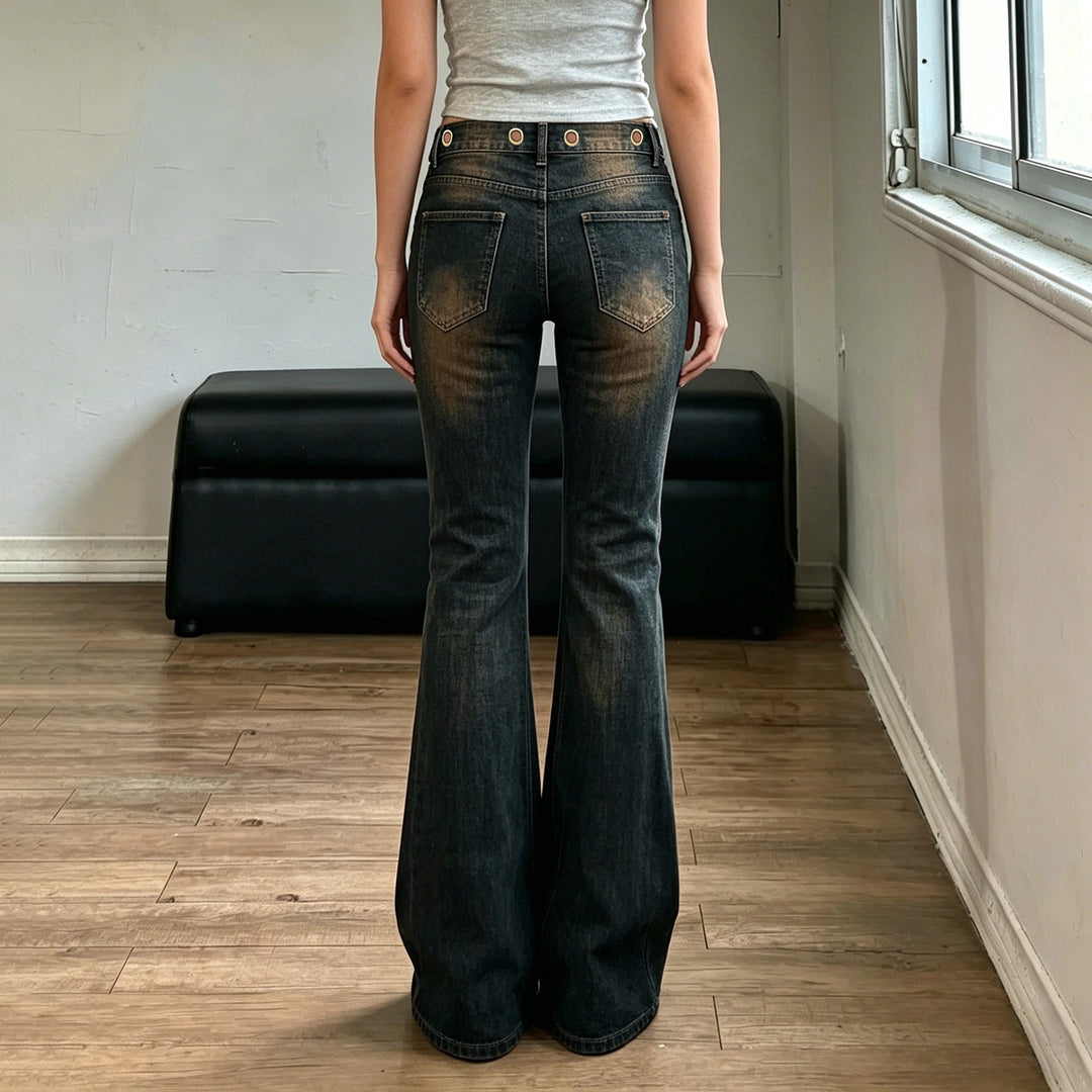 Damejeans med romslig snitt og elegante beltehemper Skjora