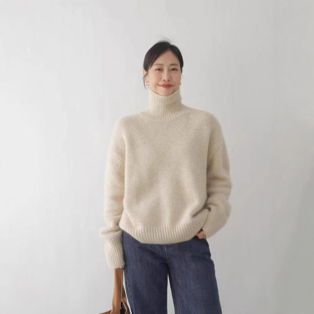 Dame designer turtleneck genser laget av høykvalitets ull Skjora