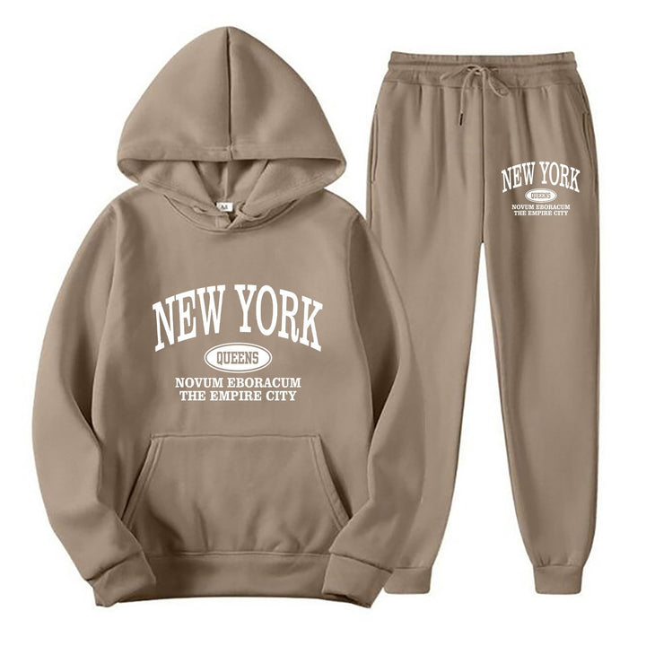 Kvinnelig Sporty Hettesett med Stor New York Trykk Skjora