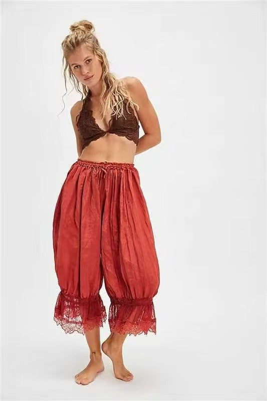 Damer luftig og elegant culotte med spiss dekorasjon Skjora