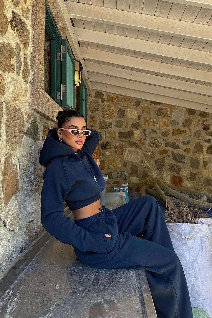 Kvinners stilige og komfortable cropped hoodie sett med elastisk midje Skjora