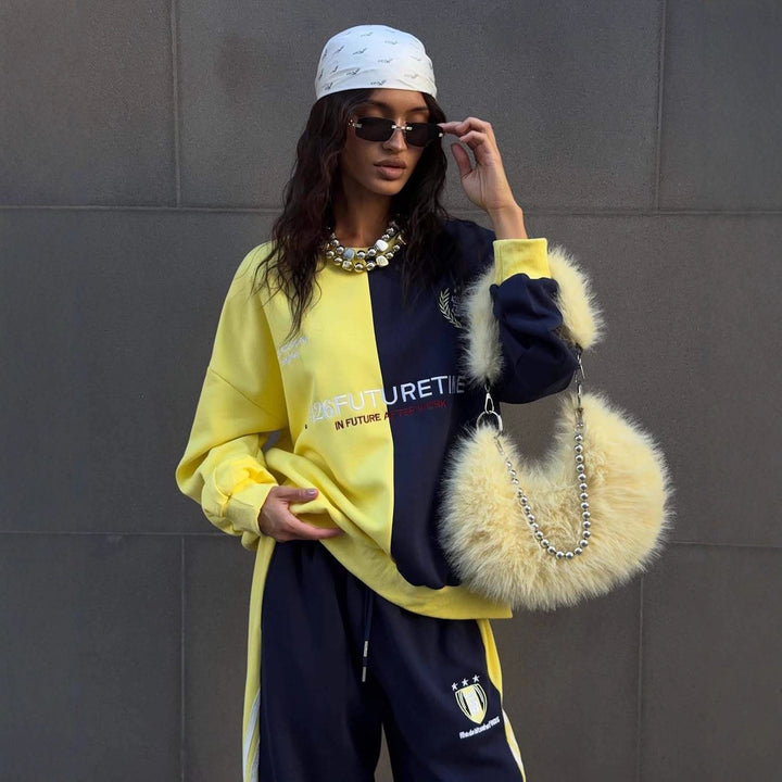 Kvinnens komfortable oversized fritidsdress med avslappet snitt og moderne detaljer Skjora