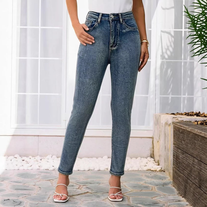 Dame Slim-Fit Jeans med moderne slitteffekt og høy midje Skjora