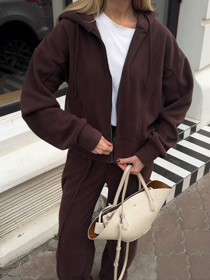 Kvinnelig fleece joggedress med høy midje og glidelås Skjora