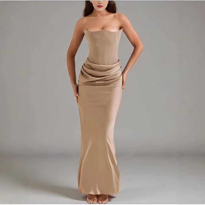 Dame Maxikjole med rynker og elegant bustier-utsnitt Skjora