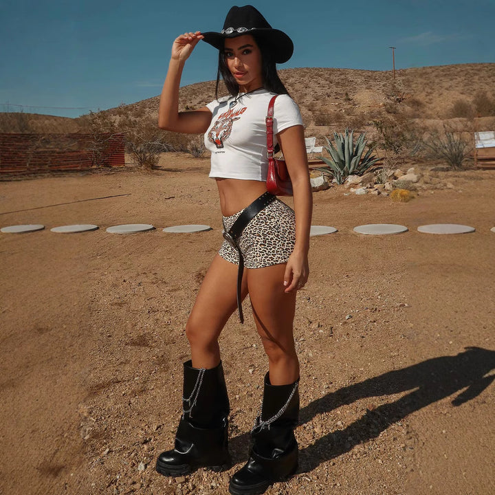 Damen Crop-Top mit Tiger-Print und figurbetontem Schnitt Skjora