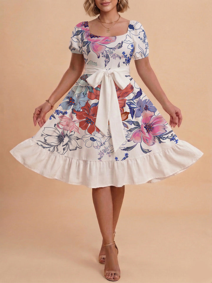 Damen Sommerliches Blumenkleid mit taillierbarem Gürtel und voluminösen Ärmeln Skjora