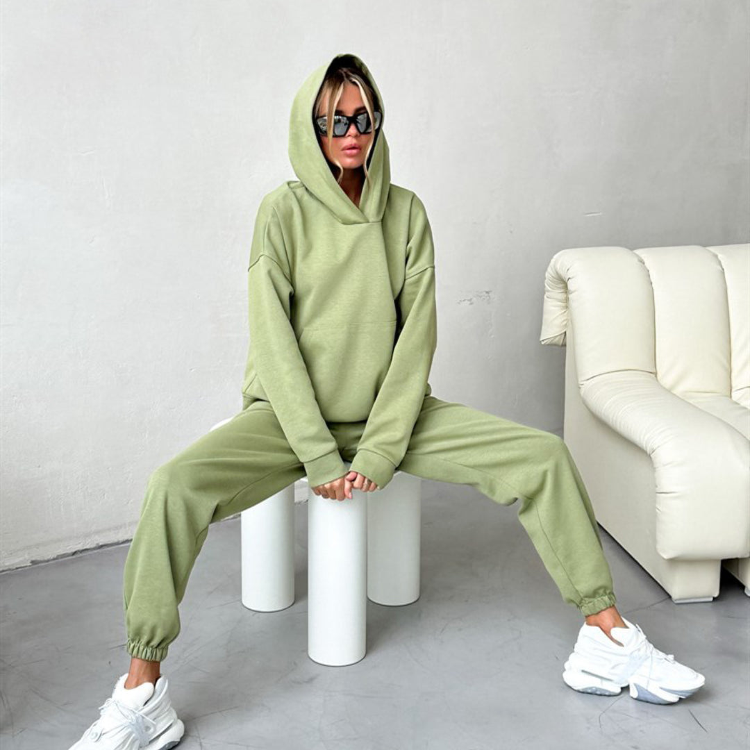 Damer sporty hoodie-set laget av mykt bomullsmateriale Skjora