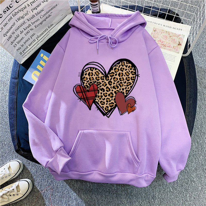 Damen Kapuzenpullover mit verspieltem Herzmuster Skjora