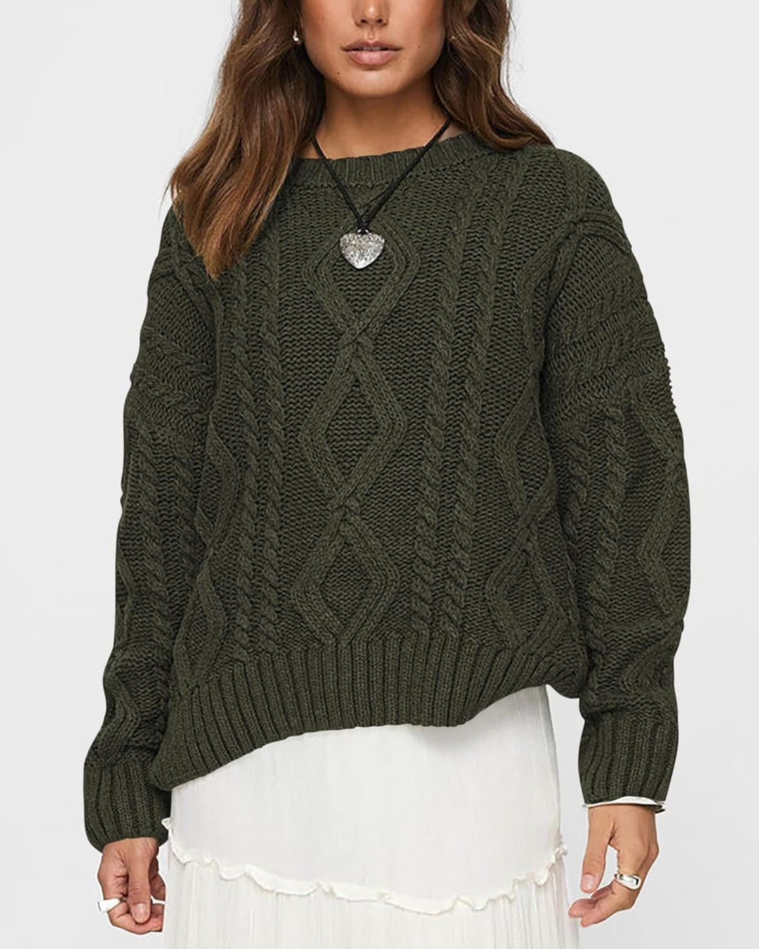 Kvinnes chunky strikket genser med kabeldesign Skjora