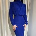 Dame Elegant Langermet Maxi-Kjole med raffinert Drapering og Høy Krage Skjora