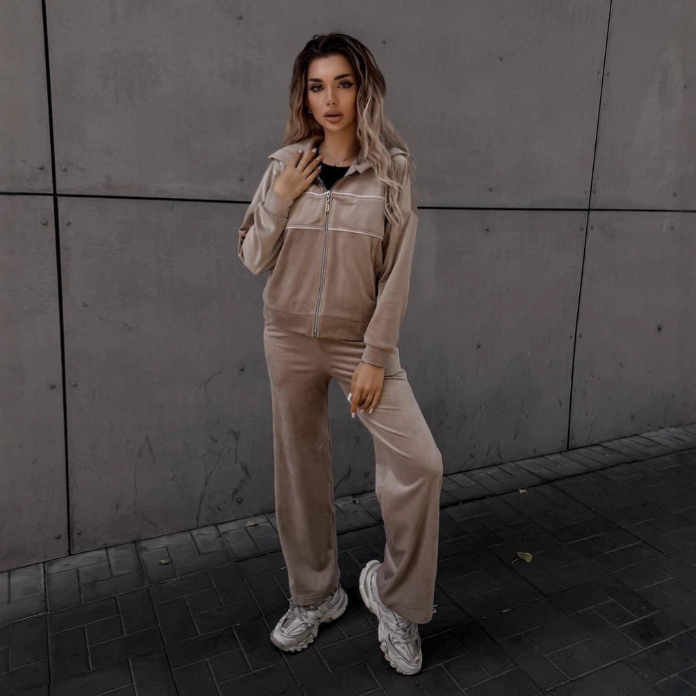 Damer sporty-elegant fleece joggedrakt med glidelås Skjora