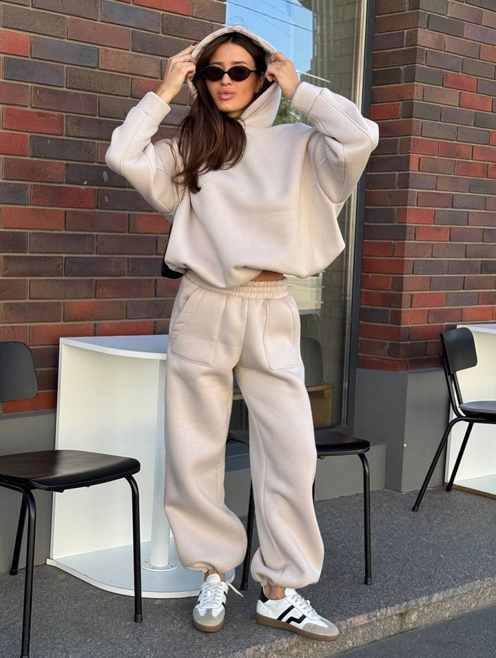 Dame casual hoodie og jogger kombinasjon Skjora
