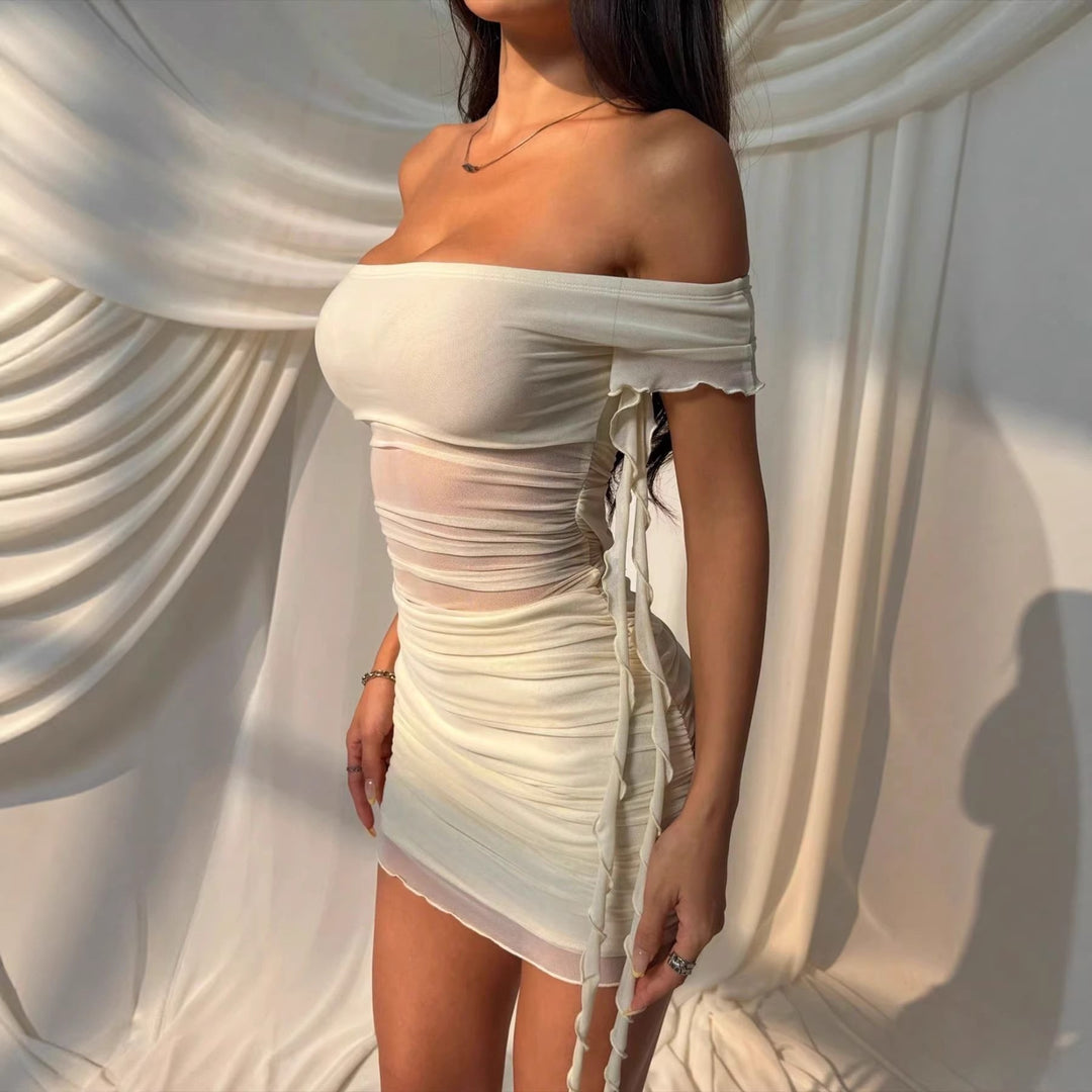 Dame Off-Shoulder Minikjole med raffinerte draperingsdetaljer og lekne snøringer Skjora