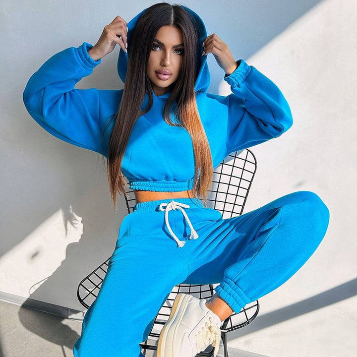 Dame sporty Cropped Sweat-set med elastisk linning og praktiske lommer Skjora