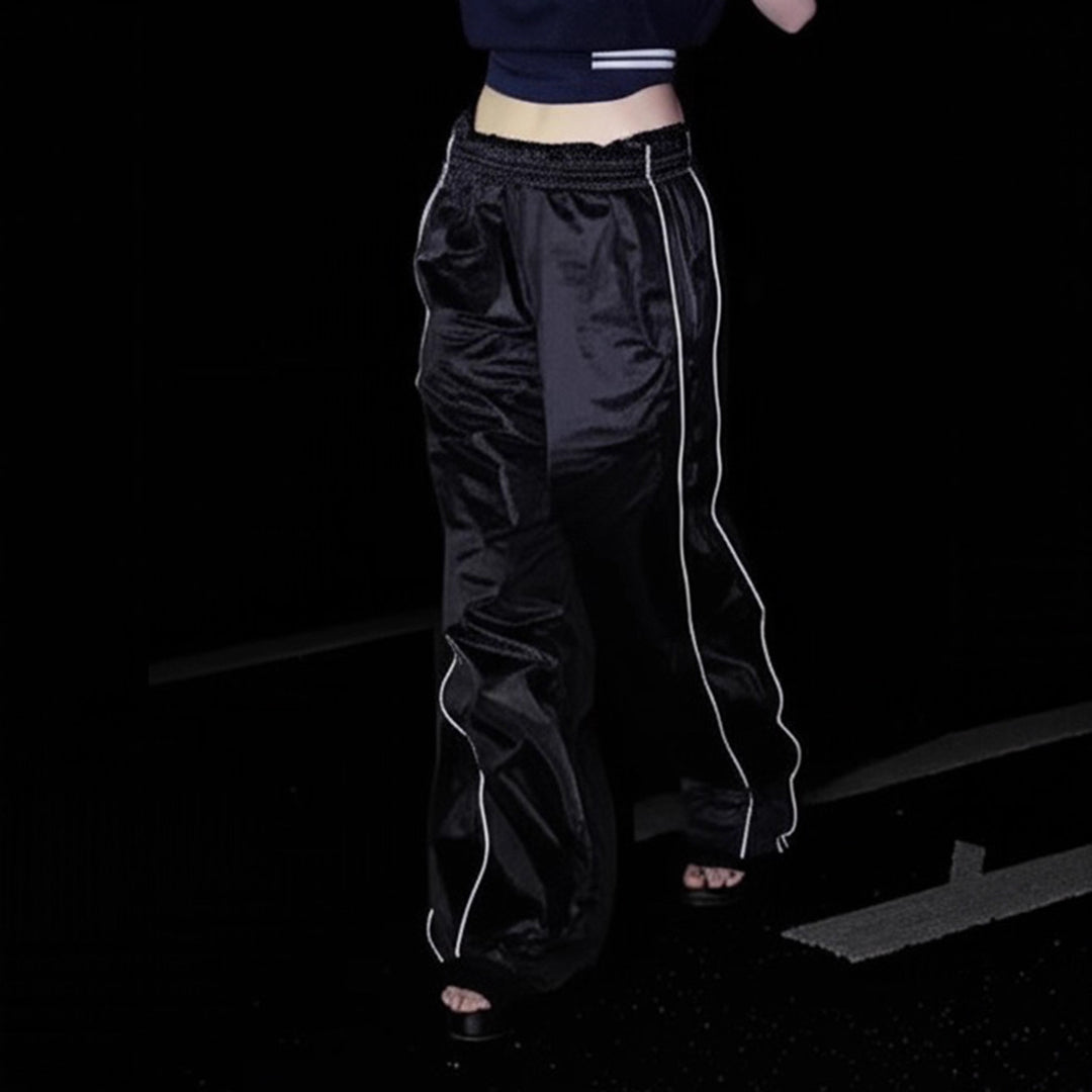 Dame Trendy Relaxed Fit Sportbukse med elastisk liv og sidelommer med glidelås Skjora
