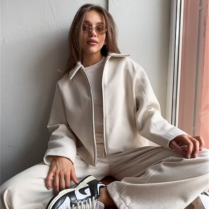 Kvinnes Moderne Blouson med Funksjonalitet og Elegant Snitt Skjora