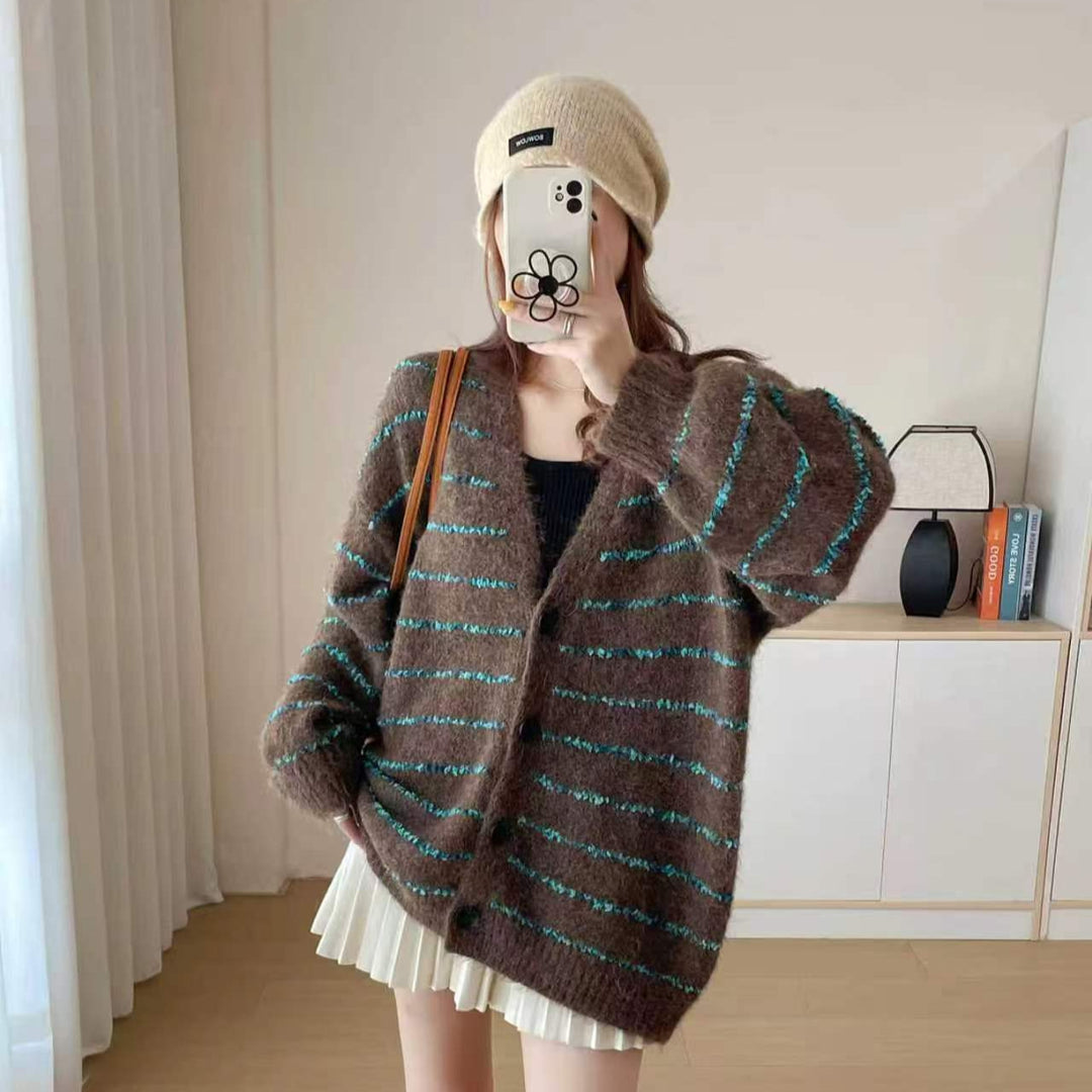 Kvinne chunky strikket cardigan med kontrasterende striper og milde ermer Skjora