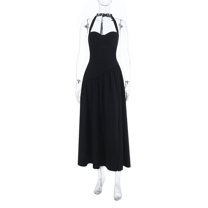Dame off-shoulder Maxikjole med raffinert halterneck og flytende skjørt Skjora