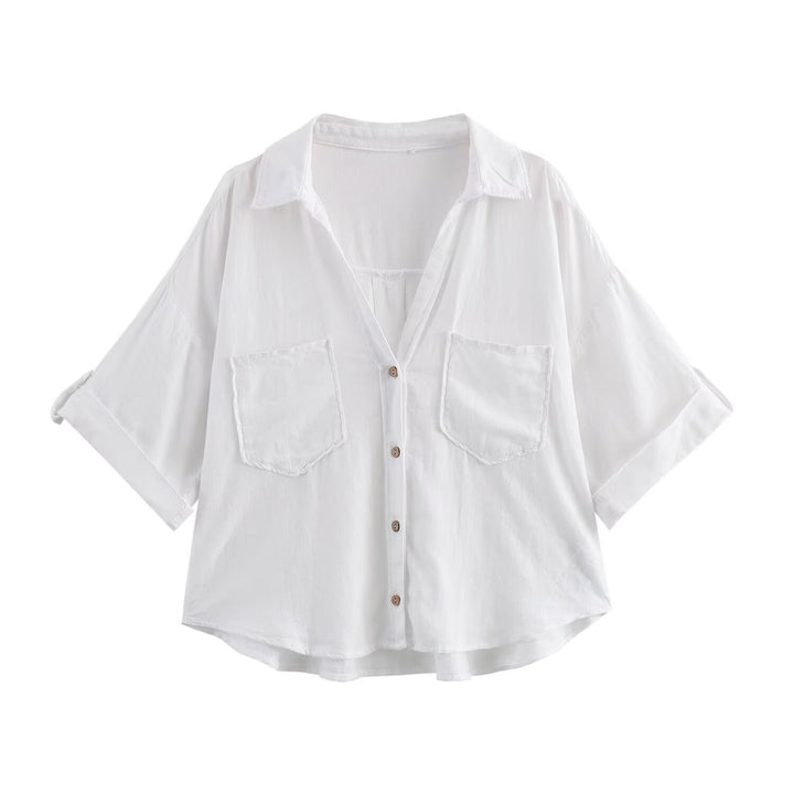 Dame kortermet bluse med fine striper og elegante brystlommer Skjora
