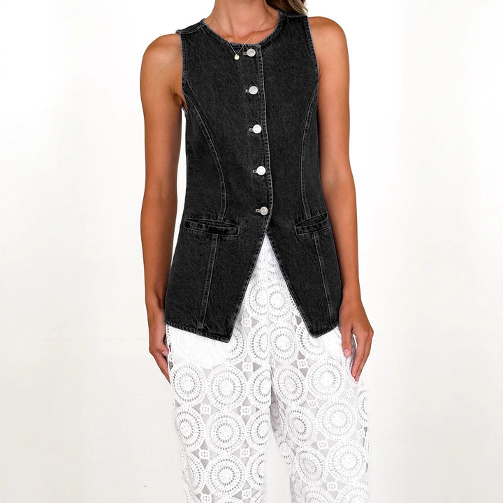 Kvinnes jeans vest i en moderne passform og praktiske lommer